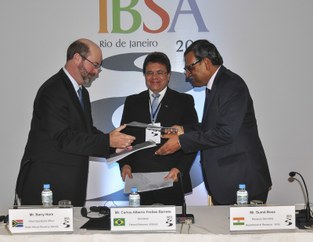 Fórum Ibas encerra em clima de cooperação e otimismo